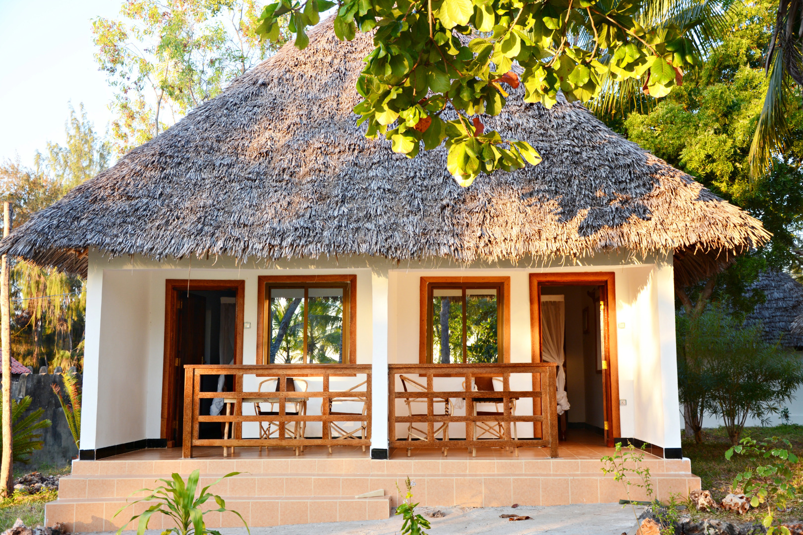 Отель Aya Beach Bungalows