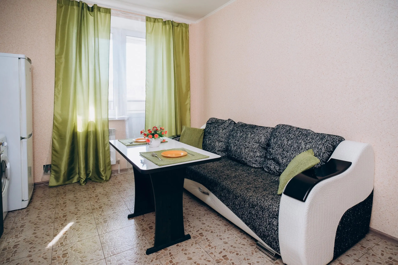 Апартаменты LikeHome у ТРЦ Кит