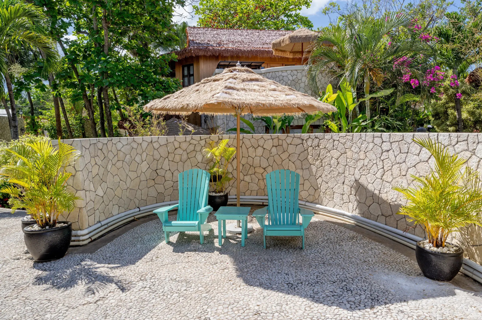Ocean Cliff Hotel