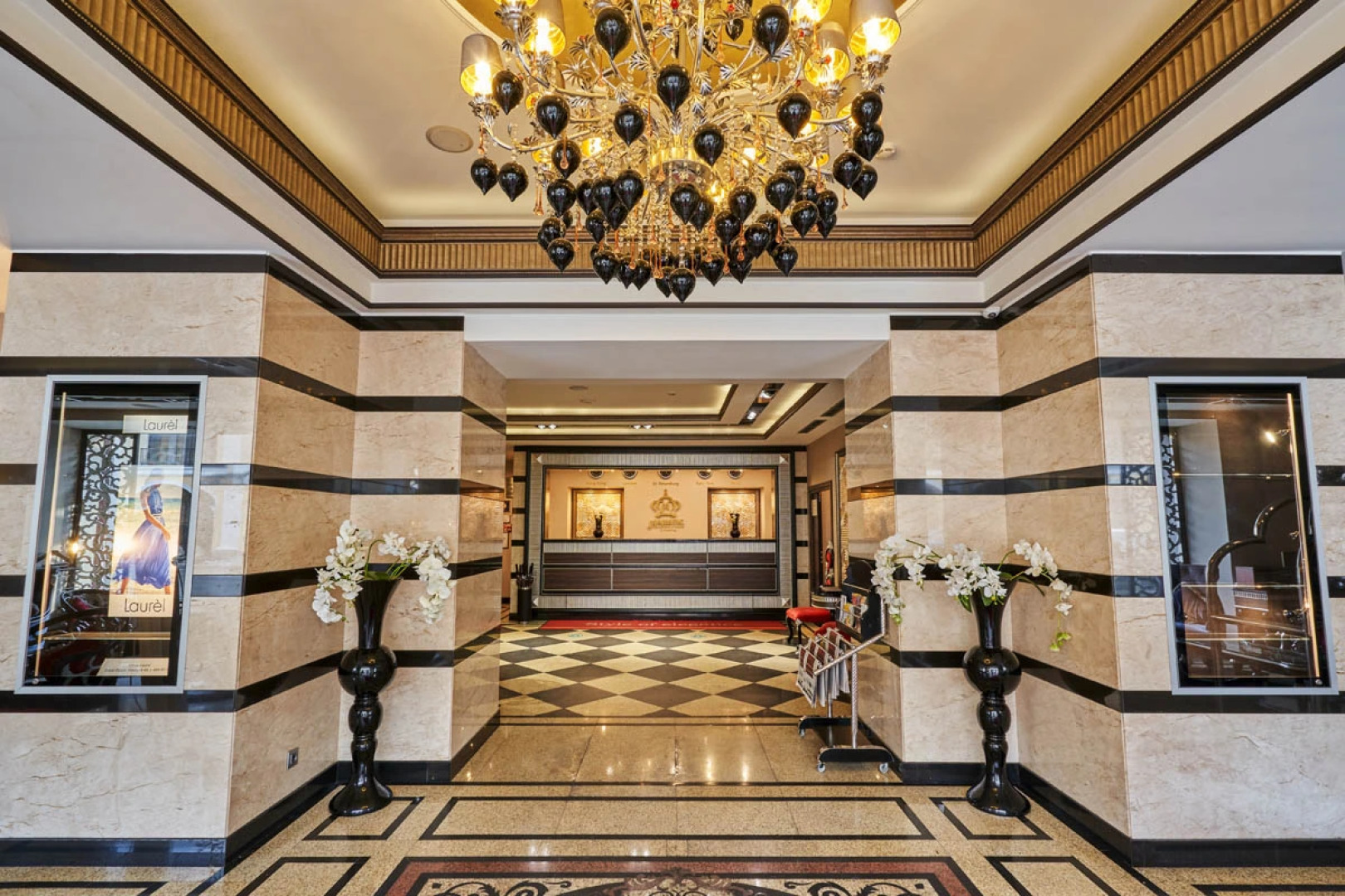 Маджестик Бутик Отель Делюкс