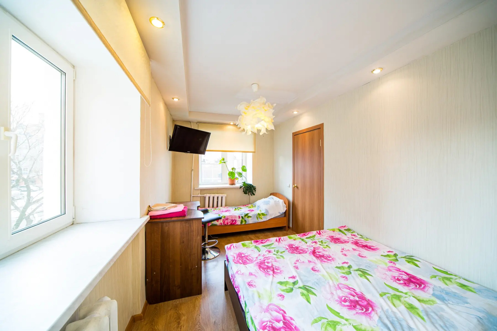 Апартаменты Двухкомнатные в центре на Крисанова