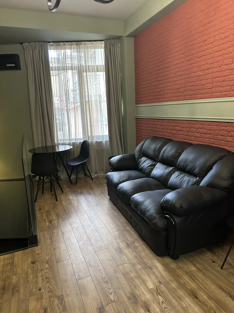 Апартаменты Corner apartment in old tbilisi