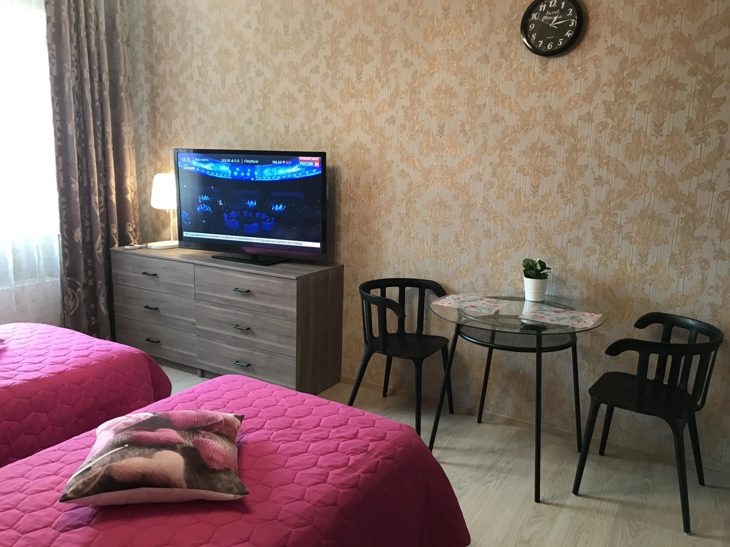 Отель Crocus Star