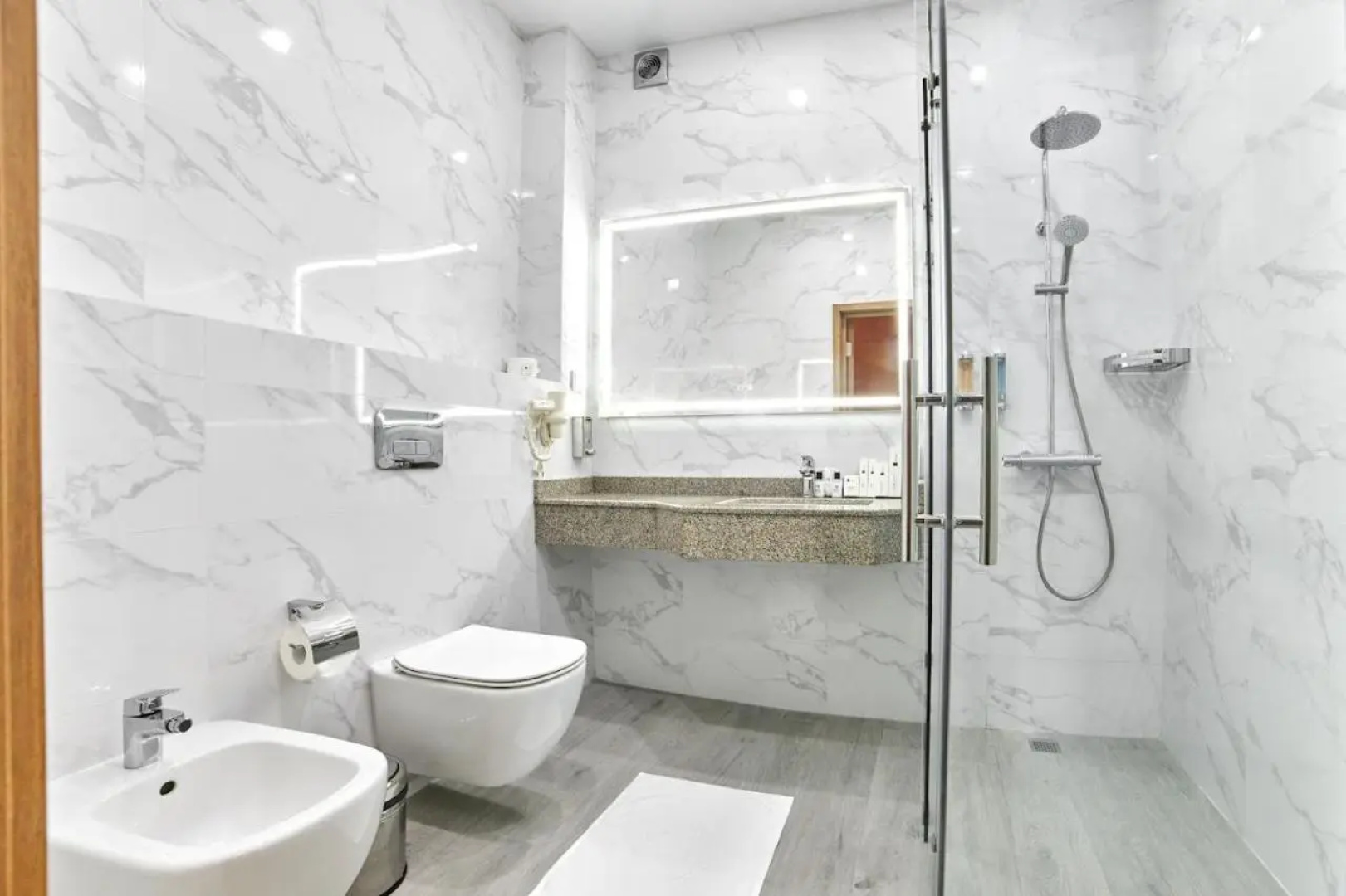 Отель Al Anvar Hotel