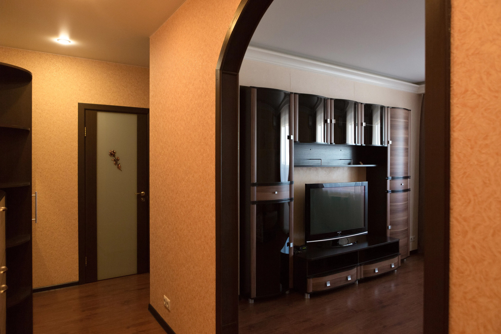 Bulvar 60-Letiya Pobedyi 10 Apartments