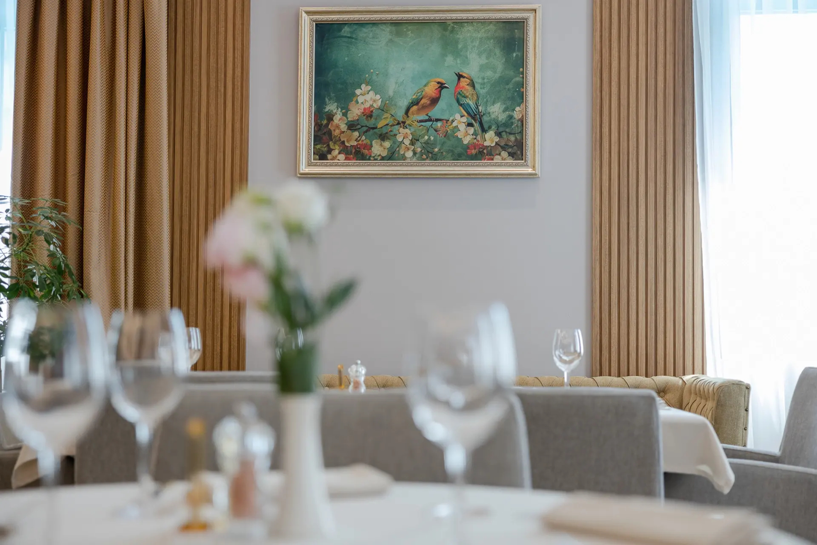 Отель London 1889 & Casino