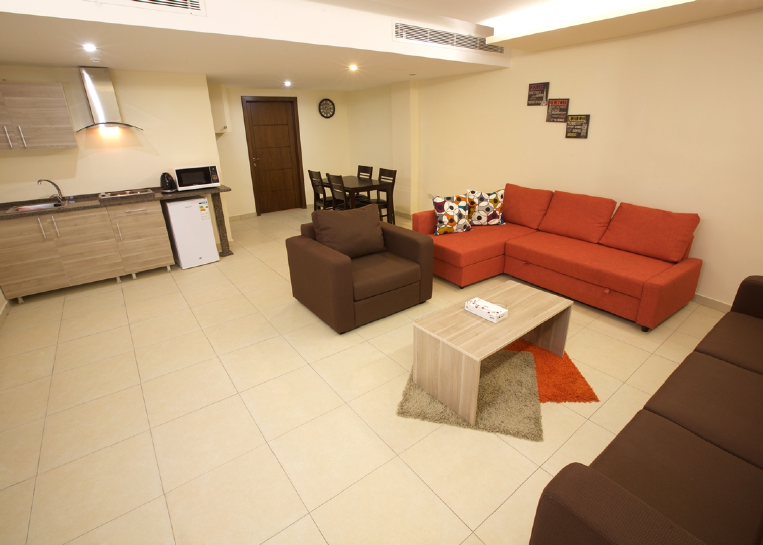 Отель Lujain Suites