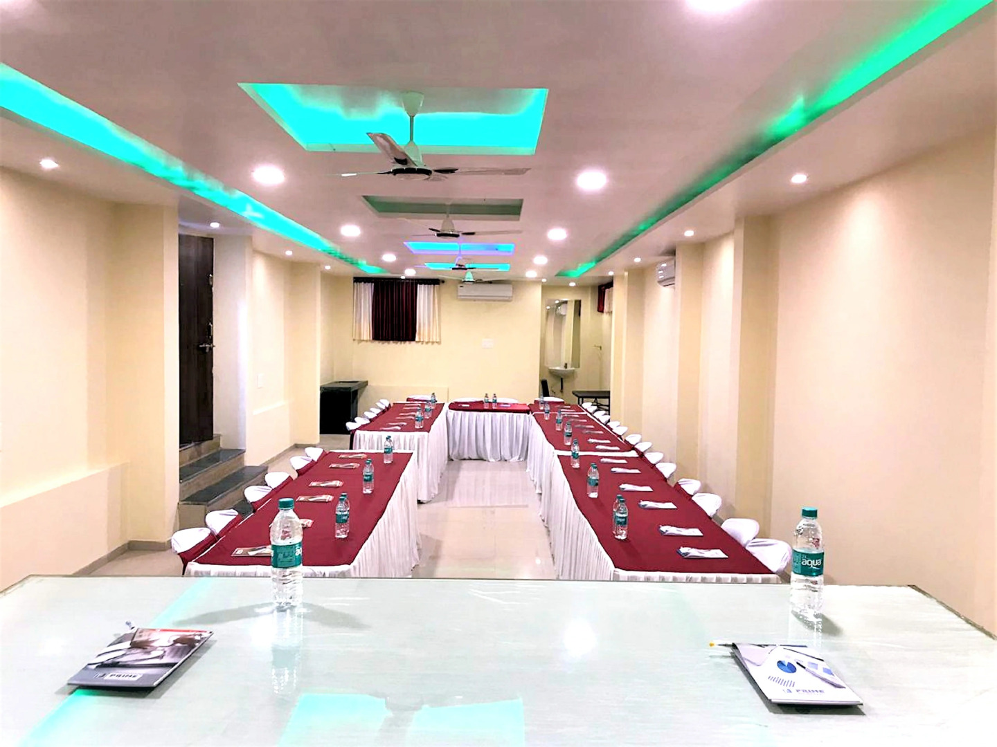 Отель Valley Nest