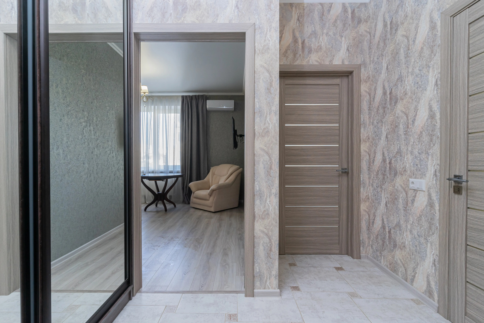 Квартира ЛЮКС Посуточно в ЖК Таврический