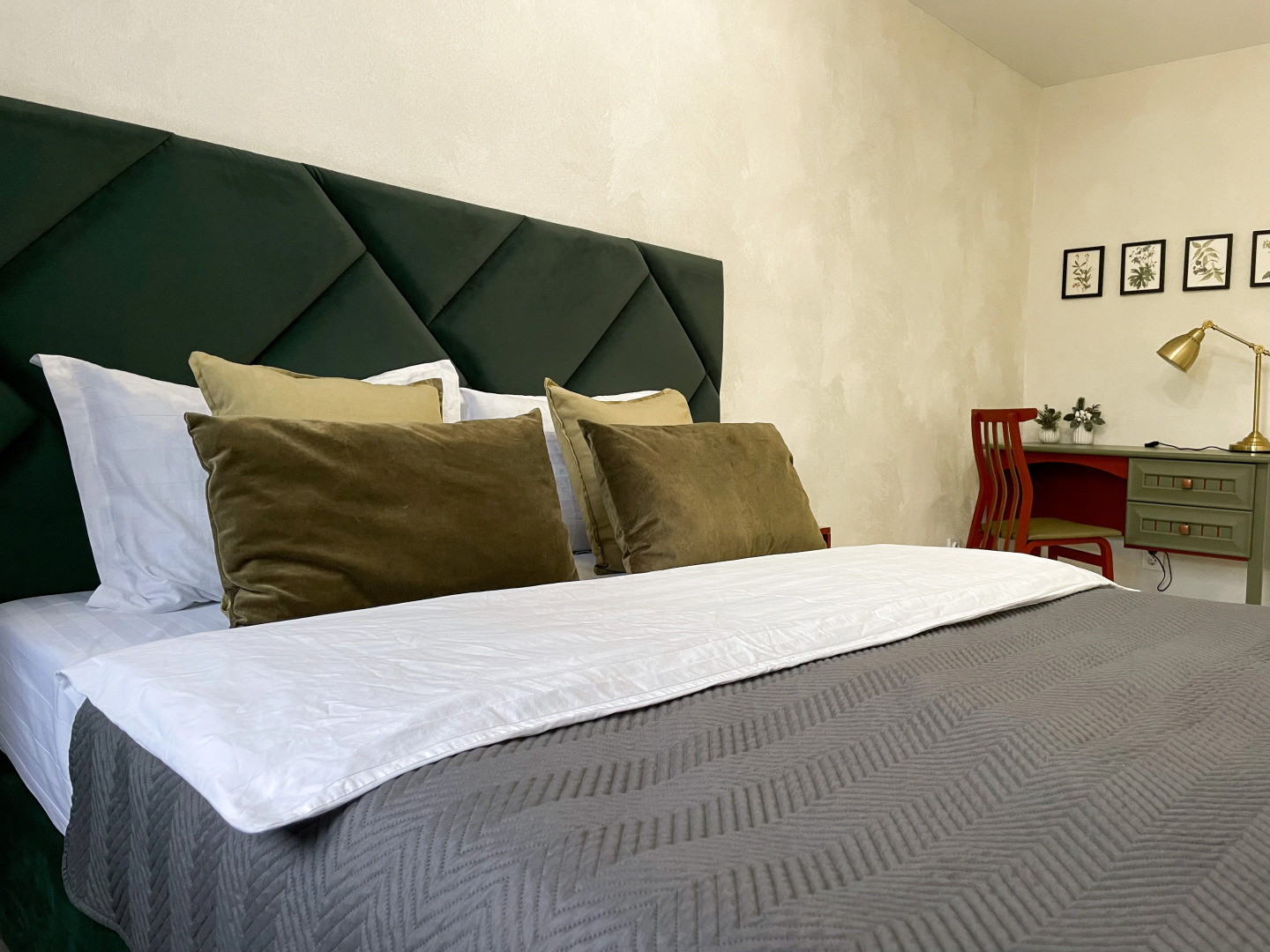 Трехкомнатные апартаменты Pro.apartment на Багратиона