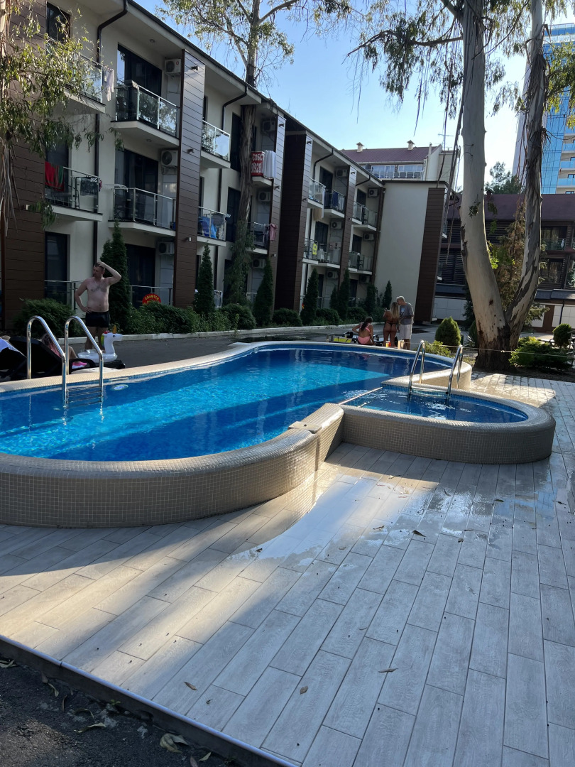 Апартаменты с видом на бассейн