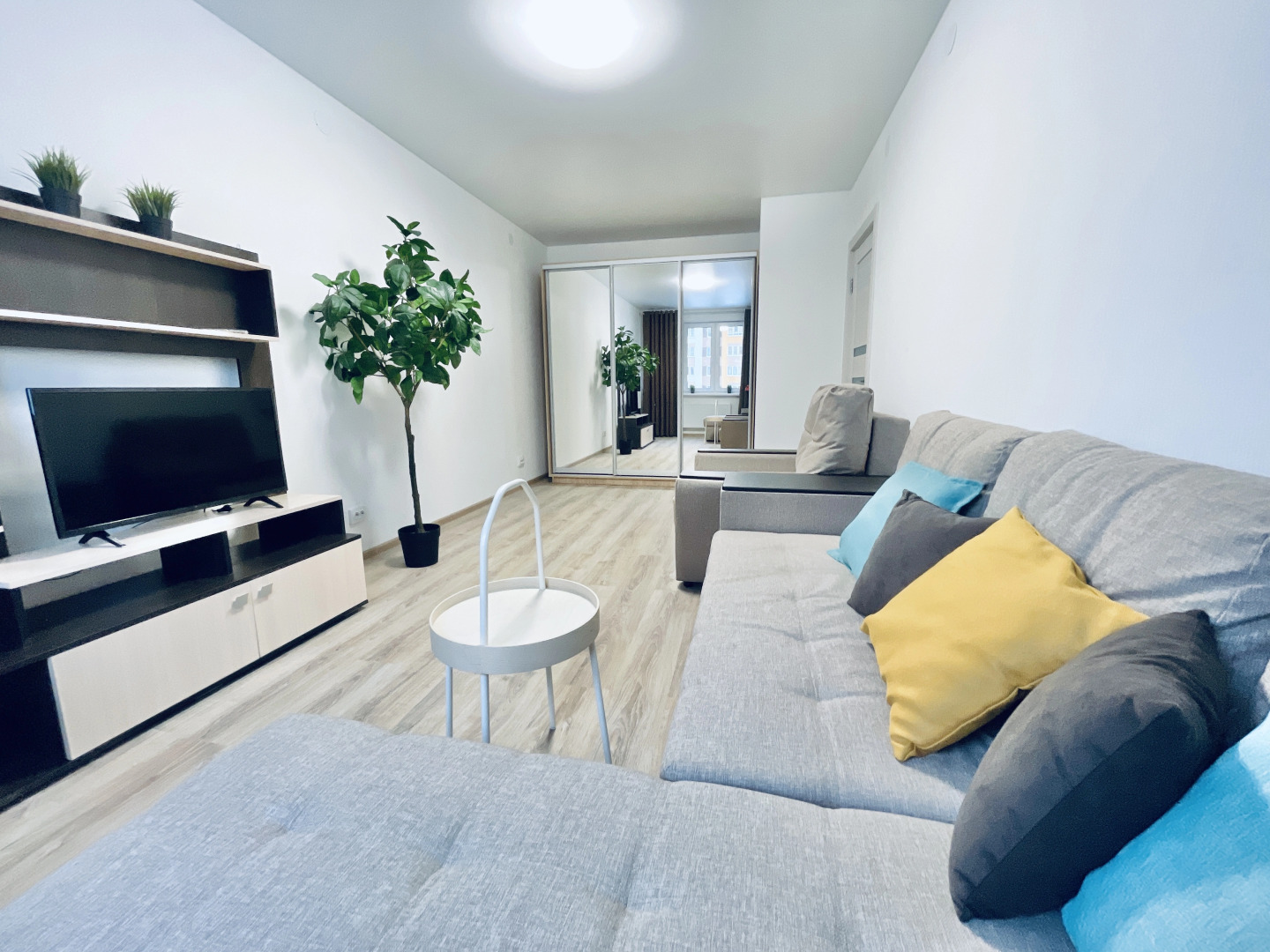 Апартаменты VEGAS на Героев Донбасса 7