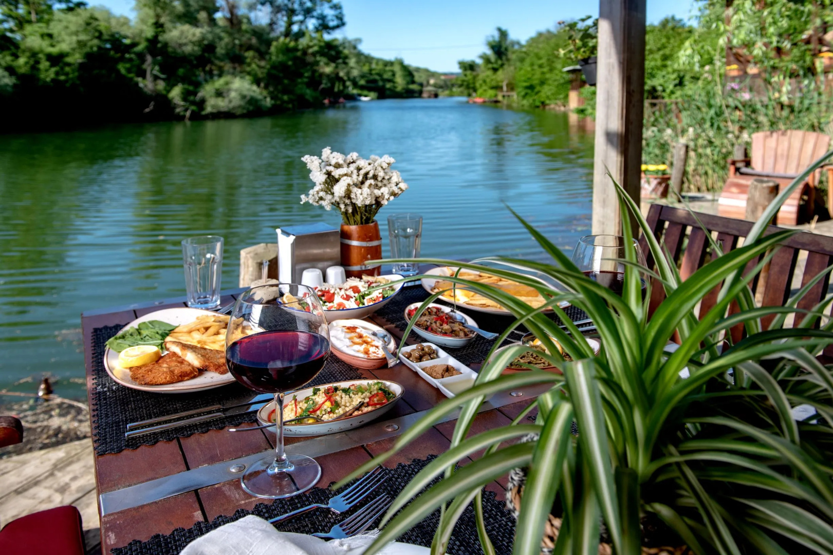 Wineport Lodge Agva Riverside Hotel & Winery
