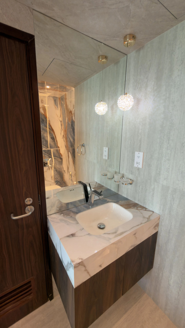 Апартаменты Highend Ultra Luxury Azure Residences