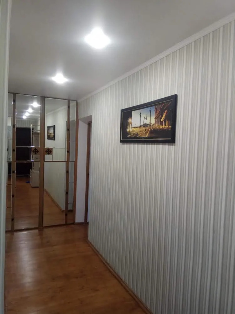 Квартира Уютная Двухкомнатная в Центре Города