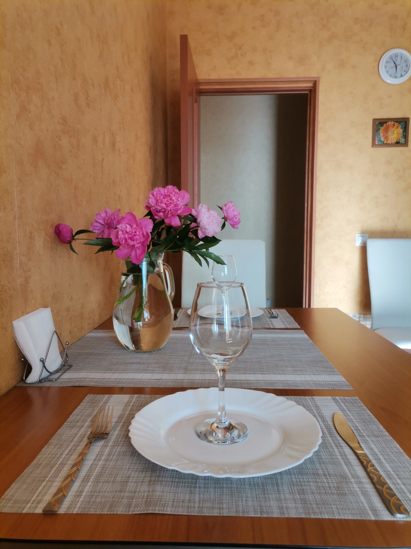 Квартира Двухкомнатная на Тихой у Парка Юность