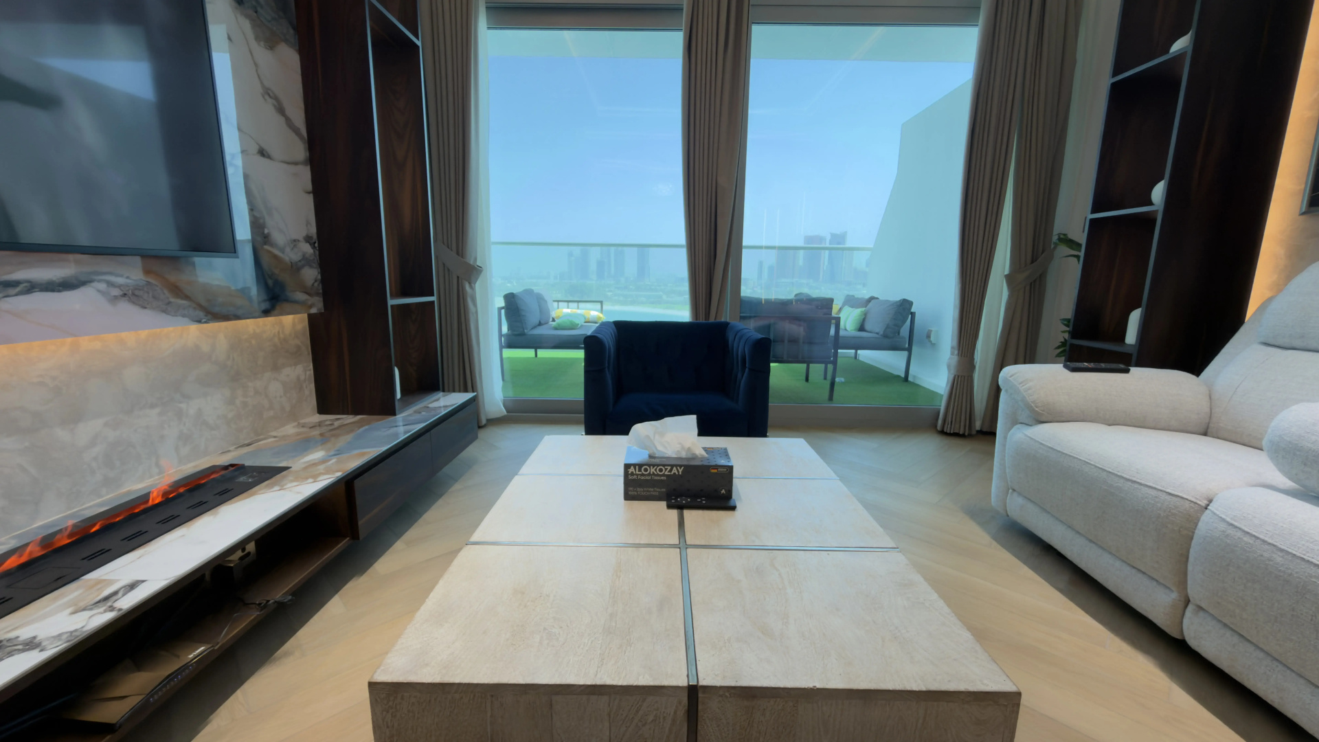 Апартаменты Highend Ultra Luxury Azure Residences