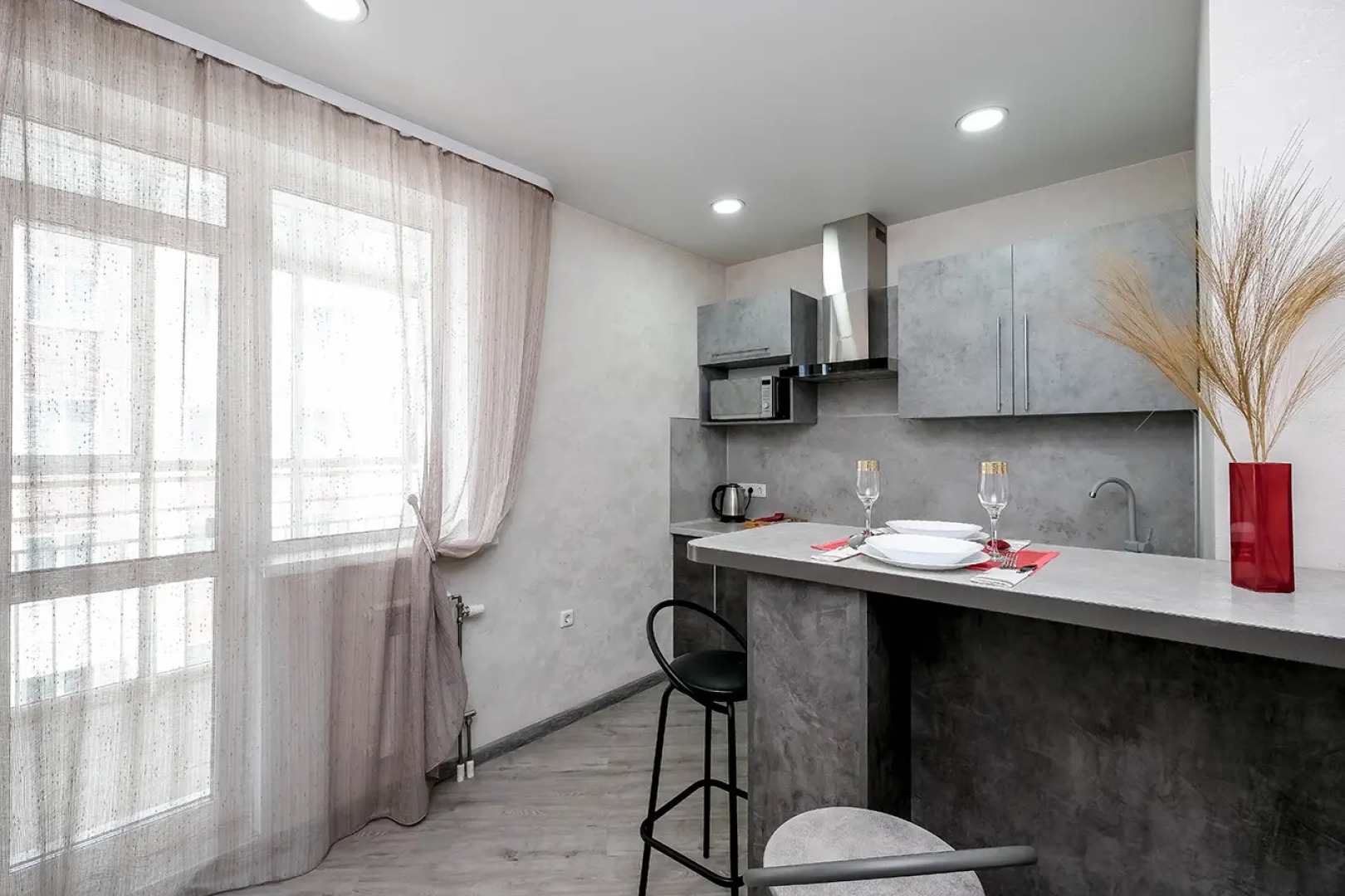 Однокомнатная квартира около жд вокзала на улице Ленина 81