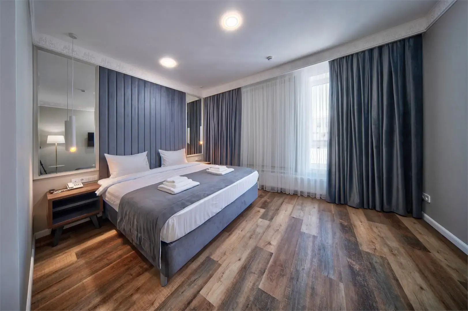 Хатти Апарт