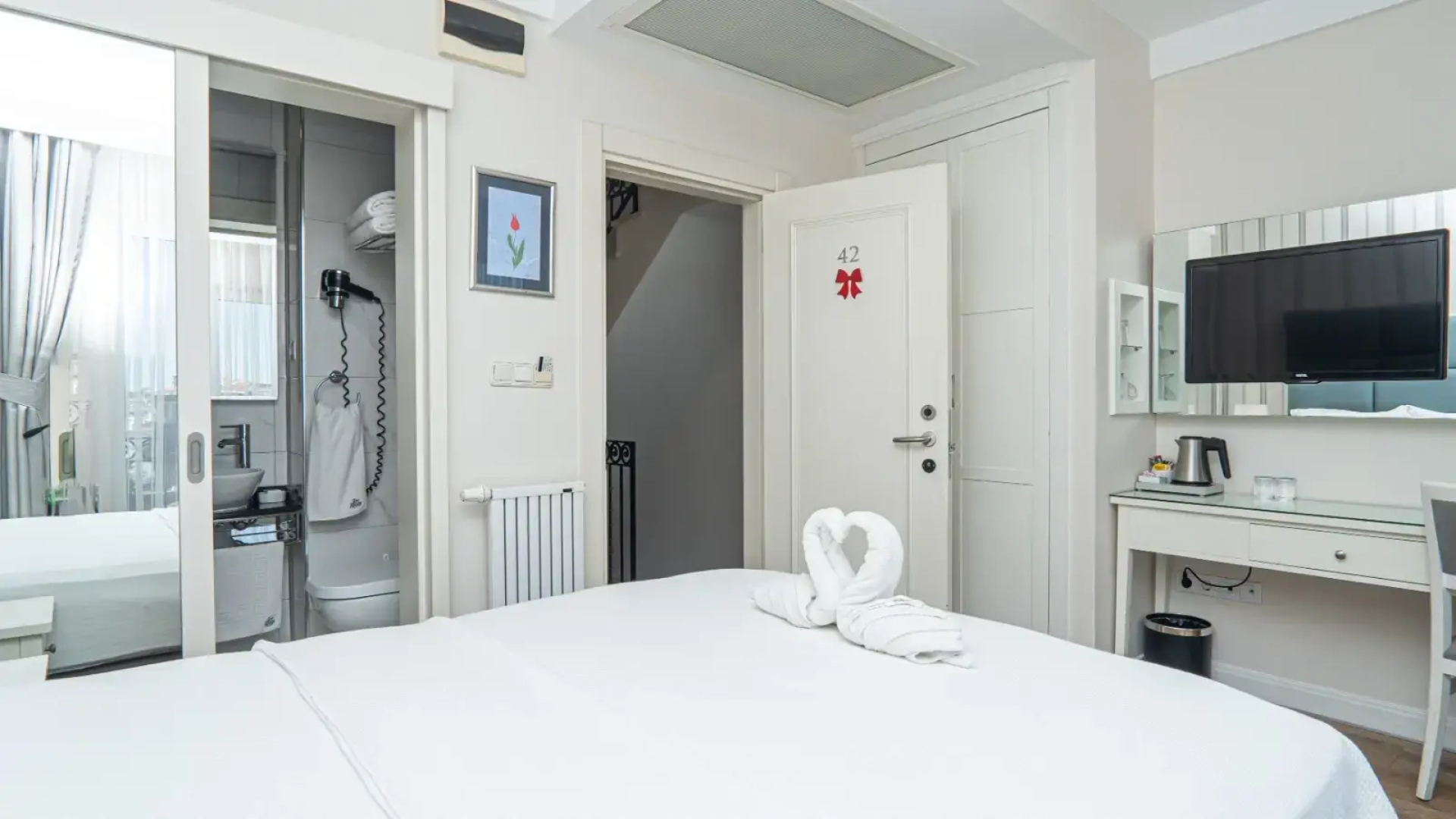 Отель Ten Rooms Istanbul Hotel