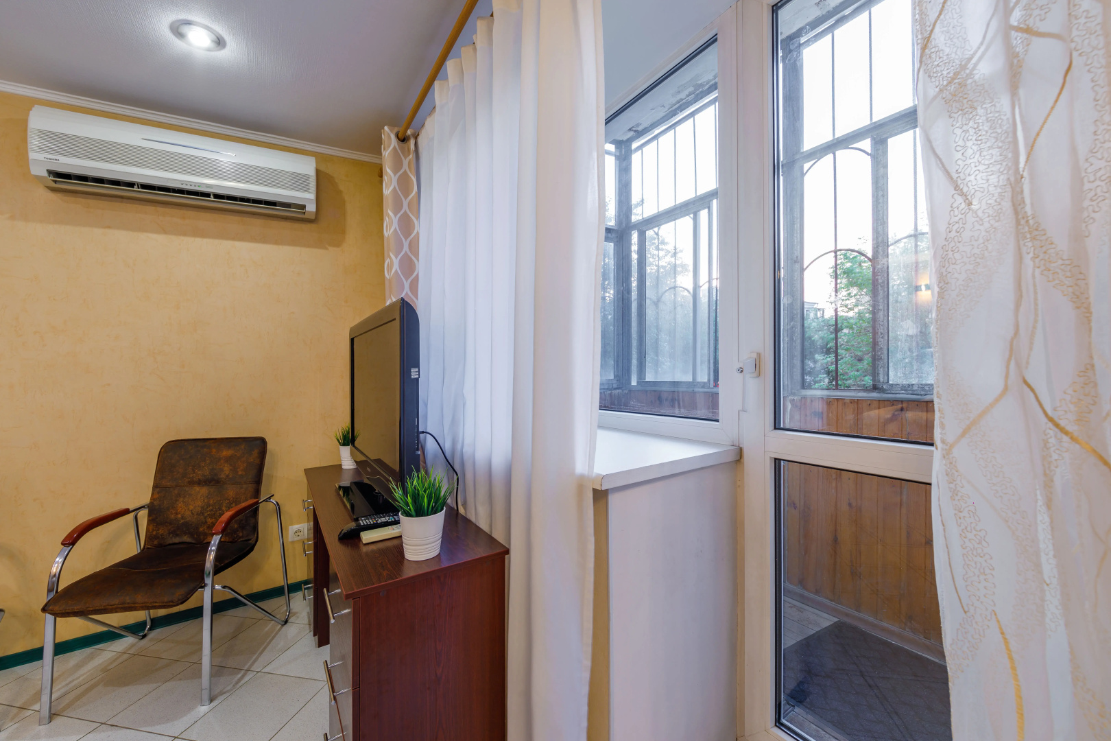 Апартаменты Dayker City Apartments на Декабристов 31