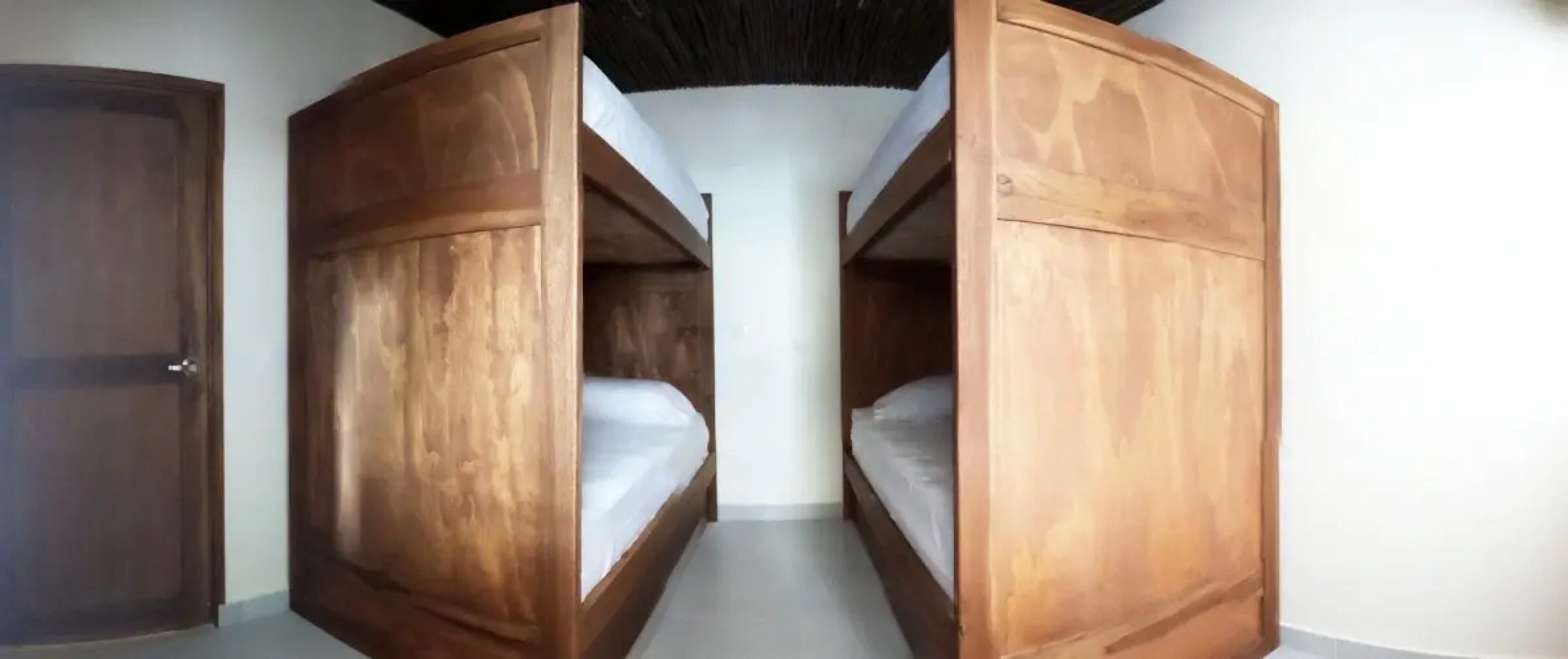 Хостел Distrito