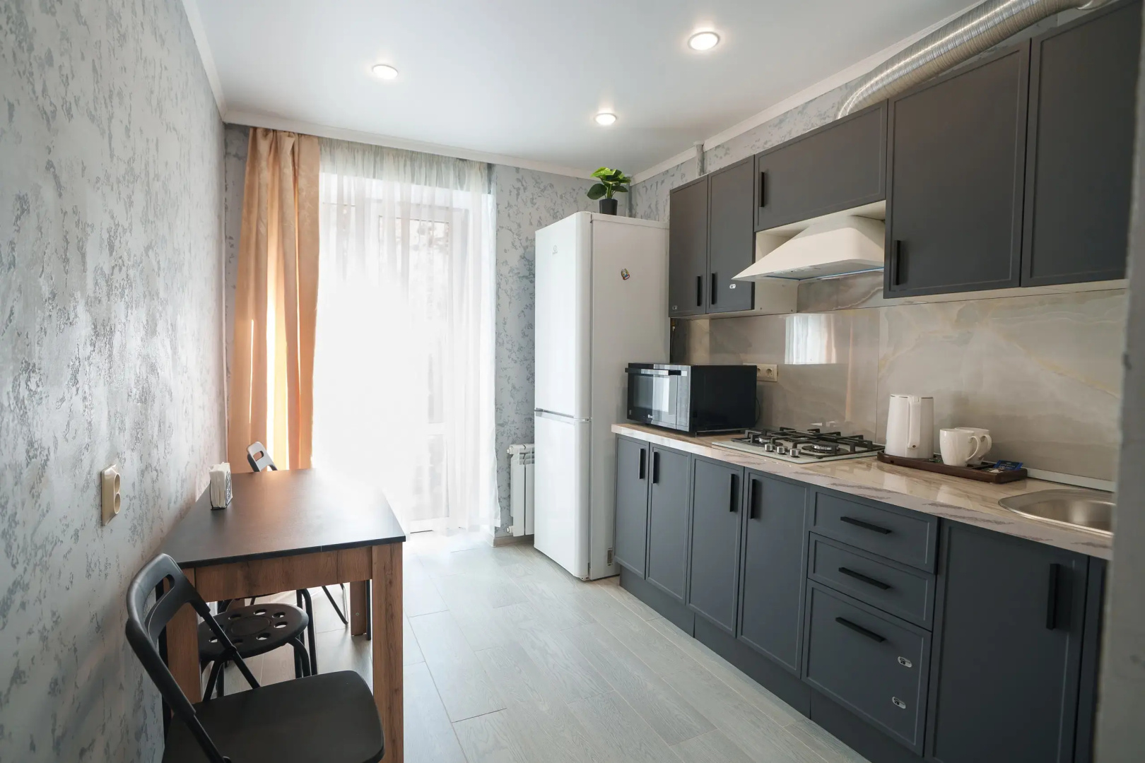 Квартира Inndays Apartments на Максима Горького 20