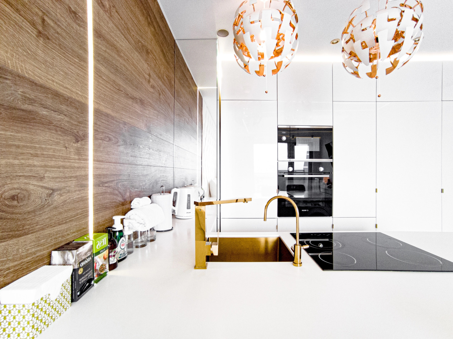 Апартаменты 18 этаж,студия 36кв.м,джакузи,балкон,вид на Волгу,новый дом,самый центр,вокзал пешком