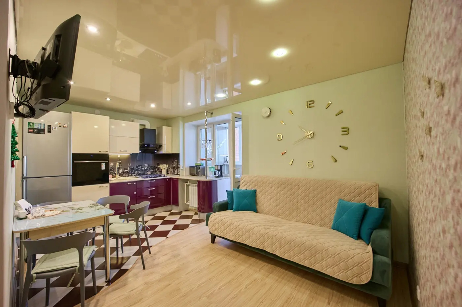 Квартира Просторная 2Комнатная с Видом на Город