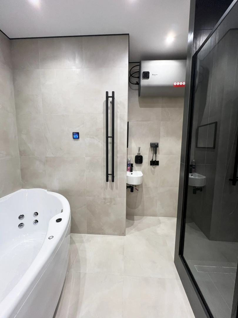 Квартира Джакузи Кино-проектор Игровая Приставка