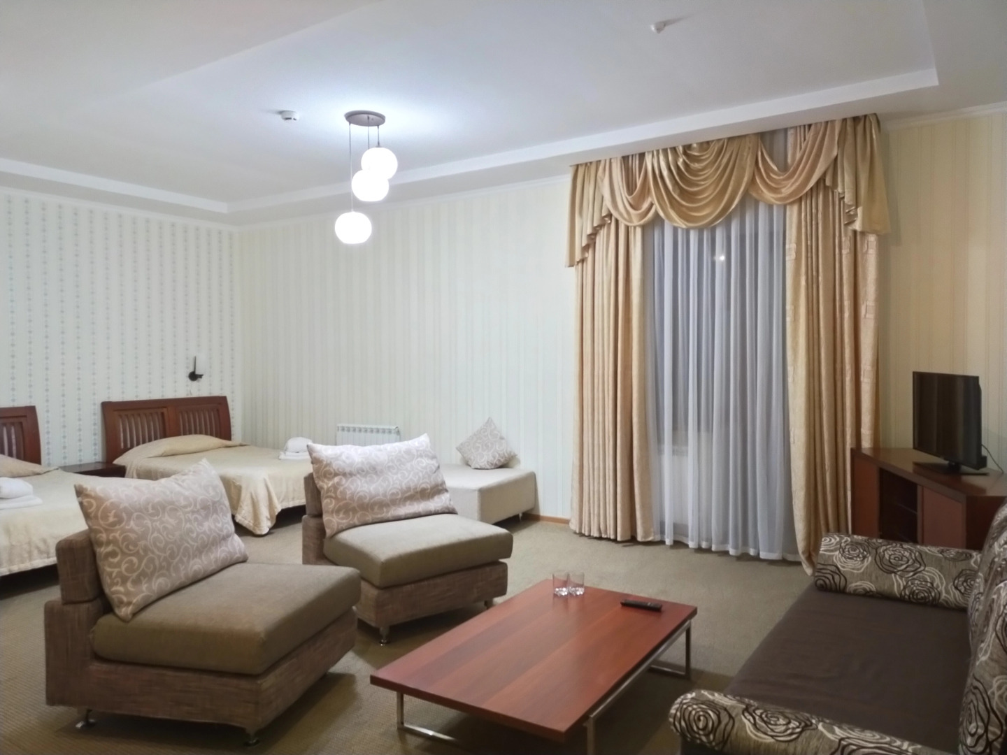 Отель Алем Плюс