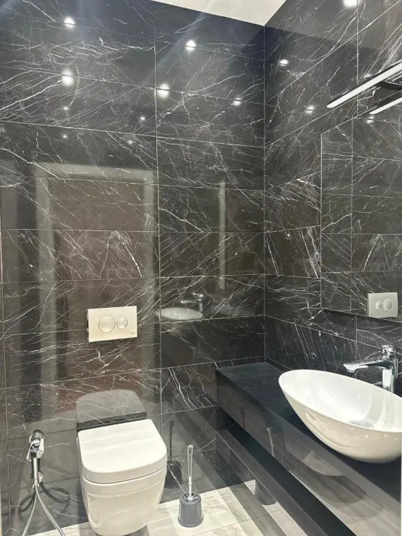 Апартаменты 2 Bedroom Apt On Republic Square