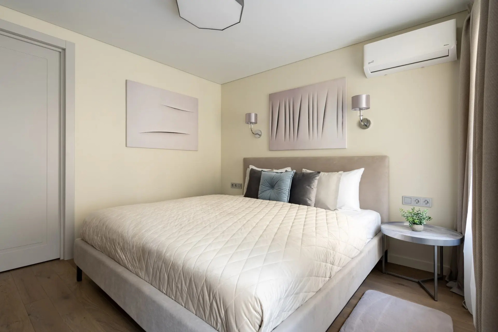 Апартаменты LetYourFlat Opera