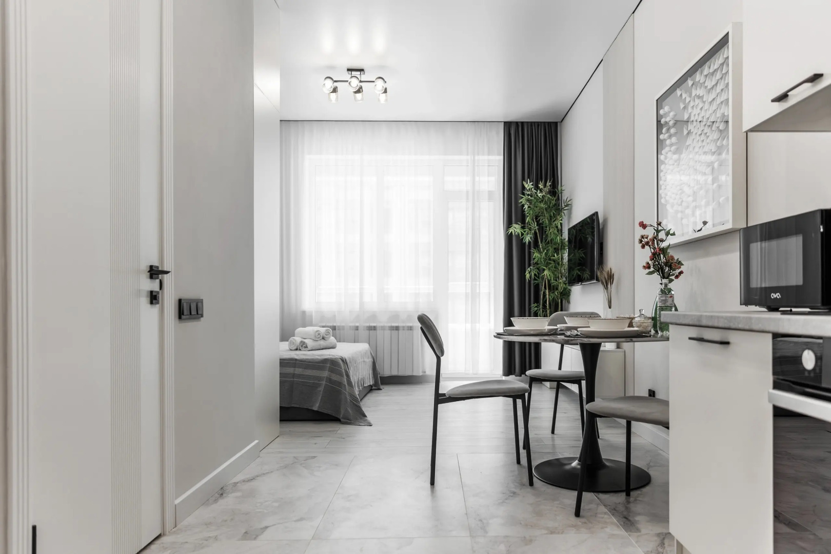 Апартаменты ADT Meridian White Marble