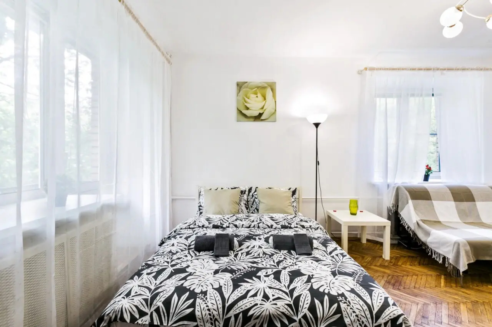Tverskaya White Apartment in City Centre