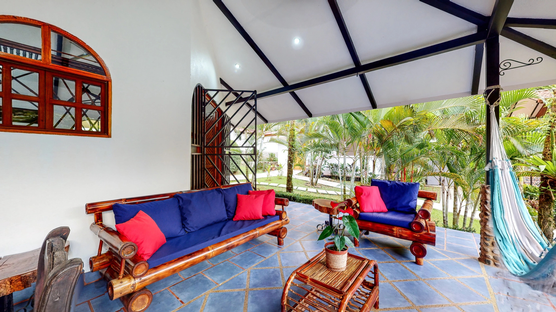 Апарт-отель The Scarlet Villas