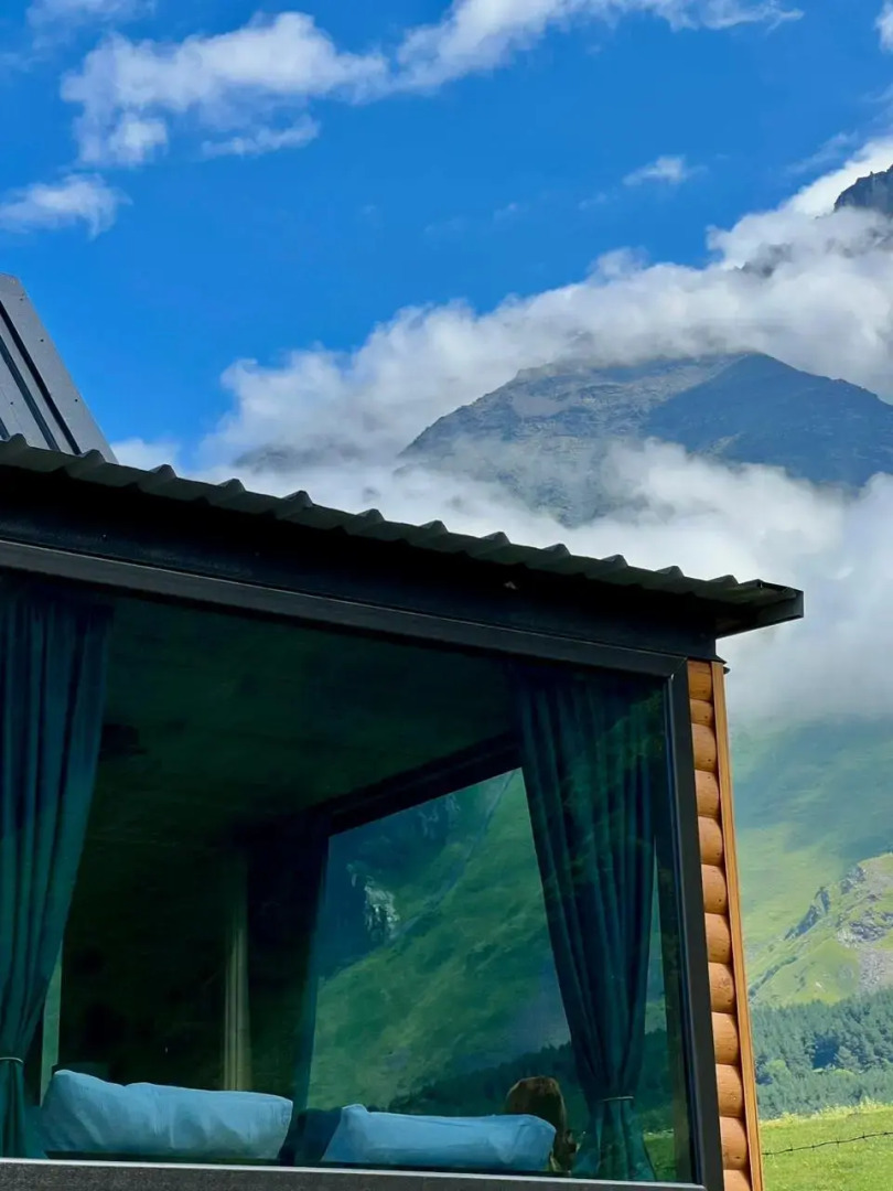 Шале Kazbegi Inn Cottages