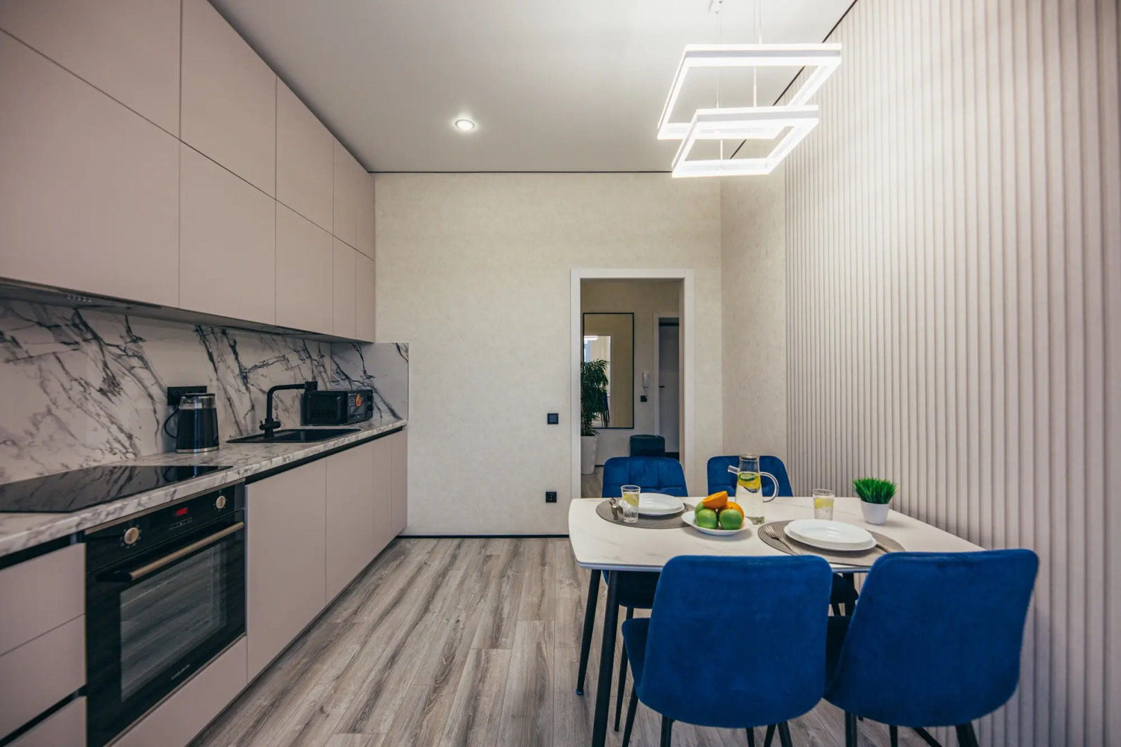 Квартира центр дистанционный заезд у Южного вокзала.