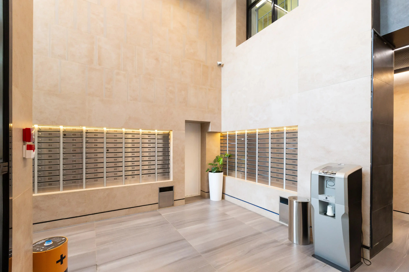 Апартаменты Life Apartments на 10 этаже ЖК Спутник