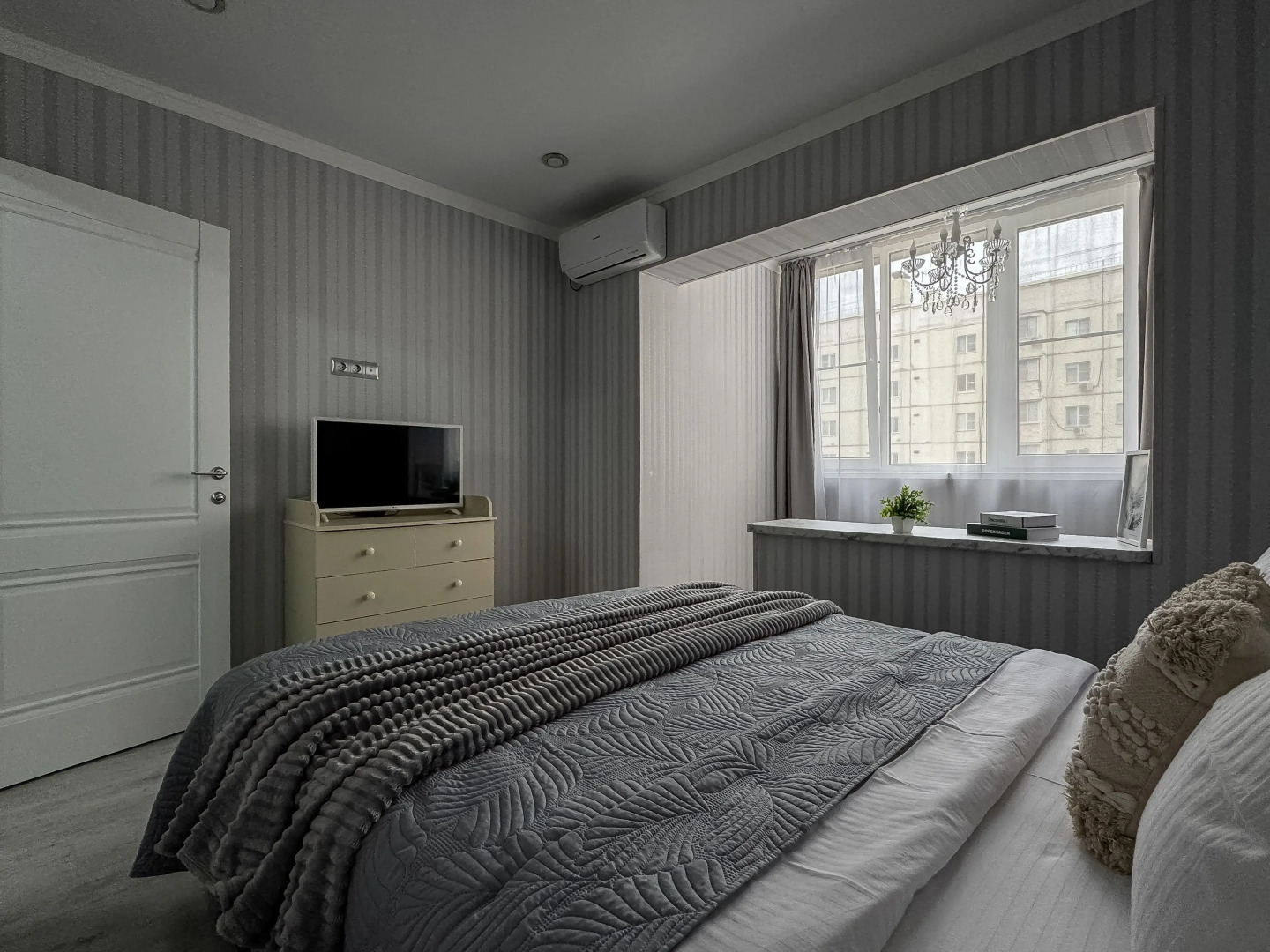 Квартира Green Fox 3-комнатная. 15 минут до центра