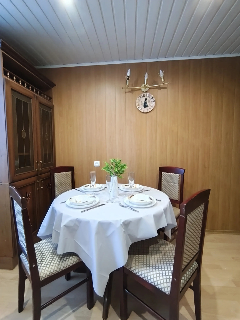 Квартира Уютная трёшка в центре города