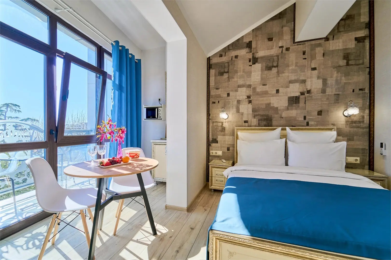 Отель Амбассадор