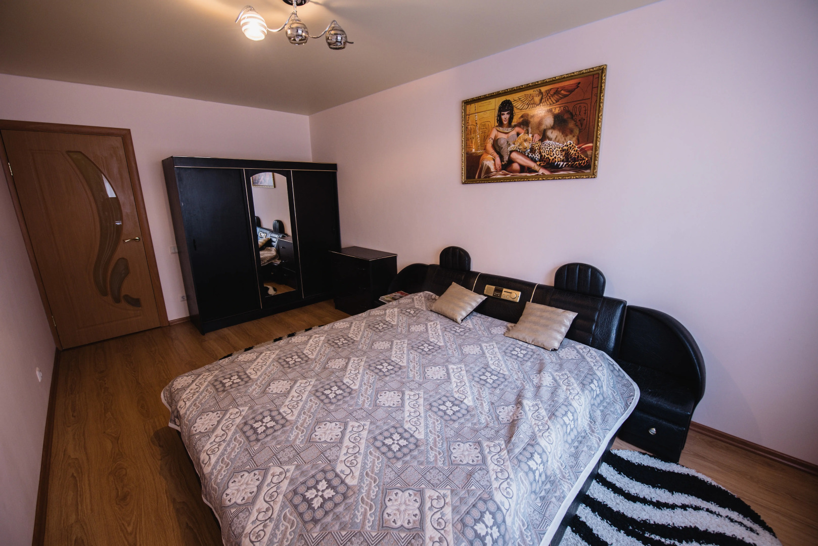 Квартира Трехкомнатная квартира в спальном районе