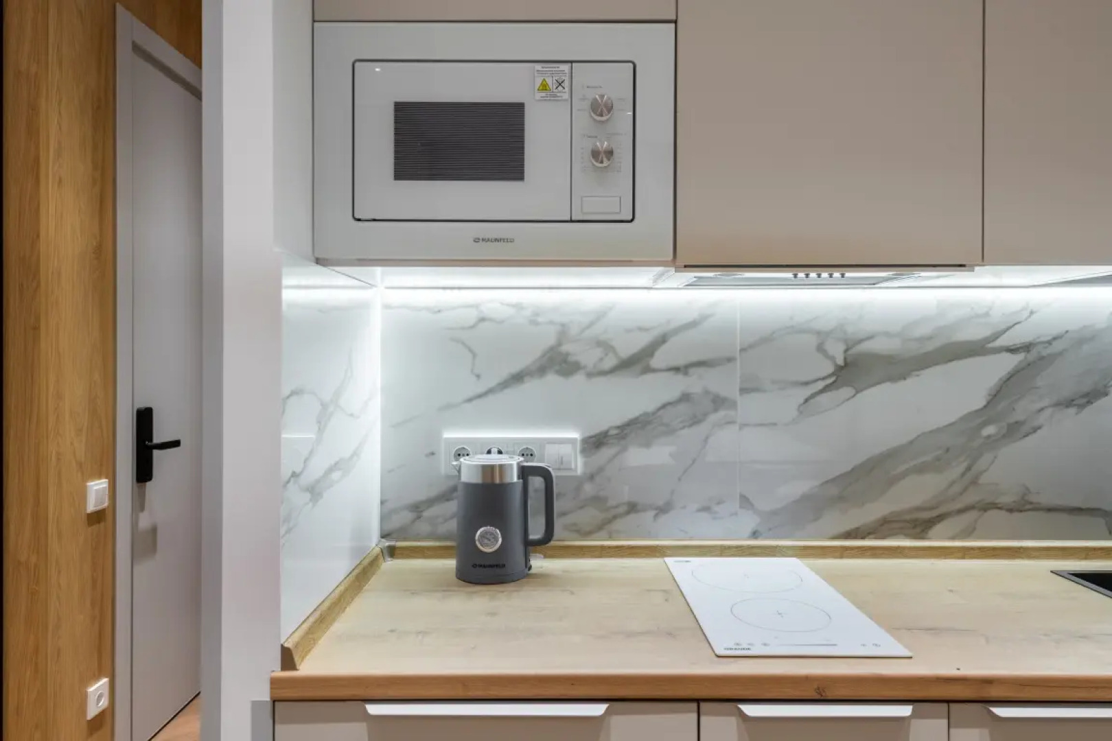 Апартаменты Делюкс с видом на двор-парк Модерн Дизайн у Динамо