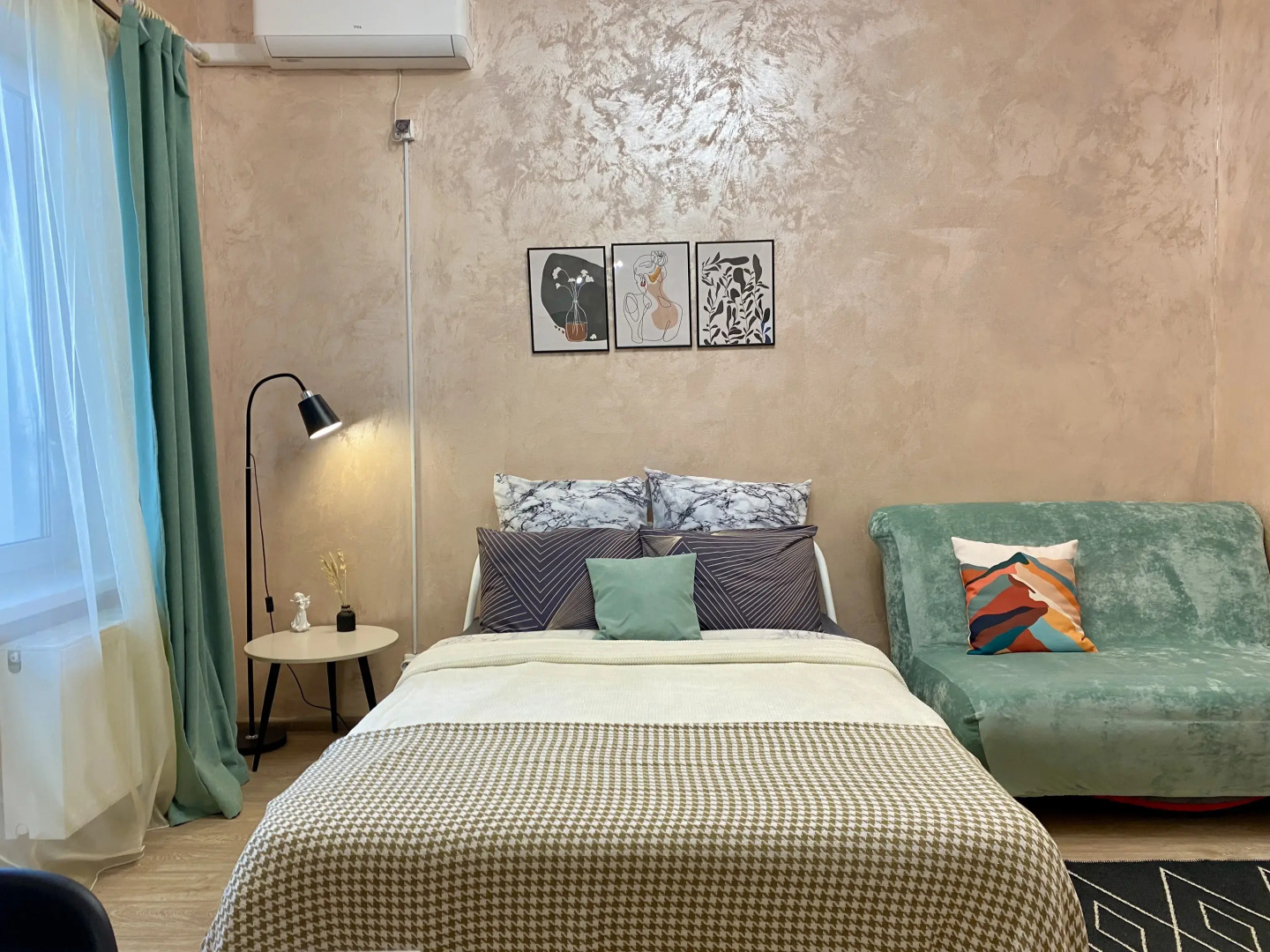 Квартира на 25 этаже с красивым видом на город