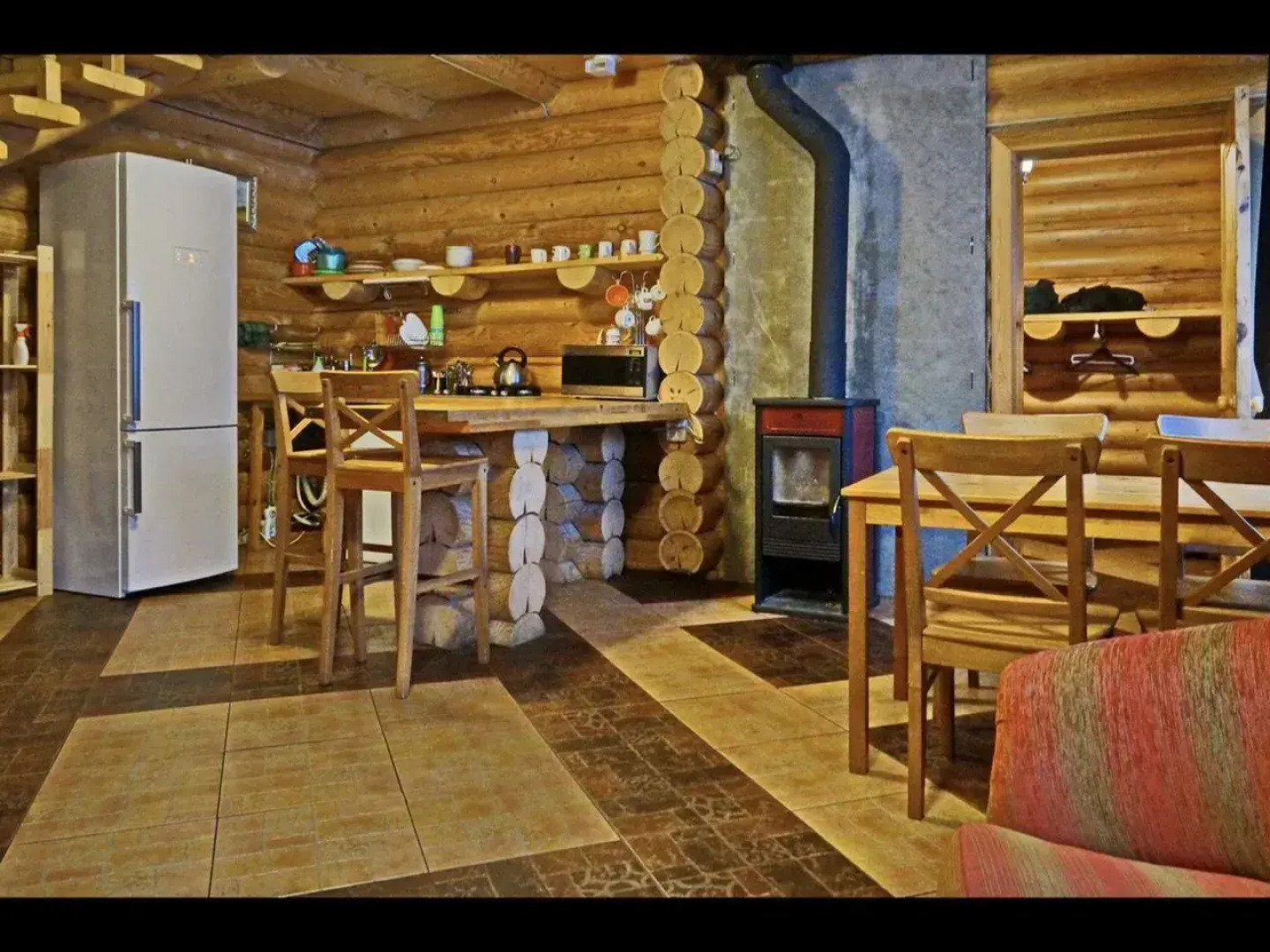 Частный дом на берегу Лемболовcкого озеpа