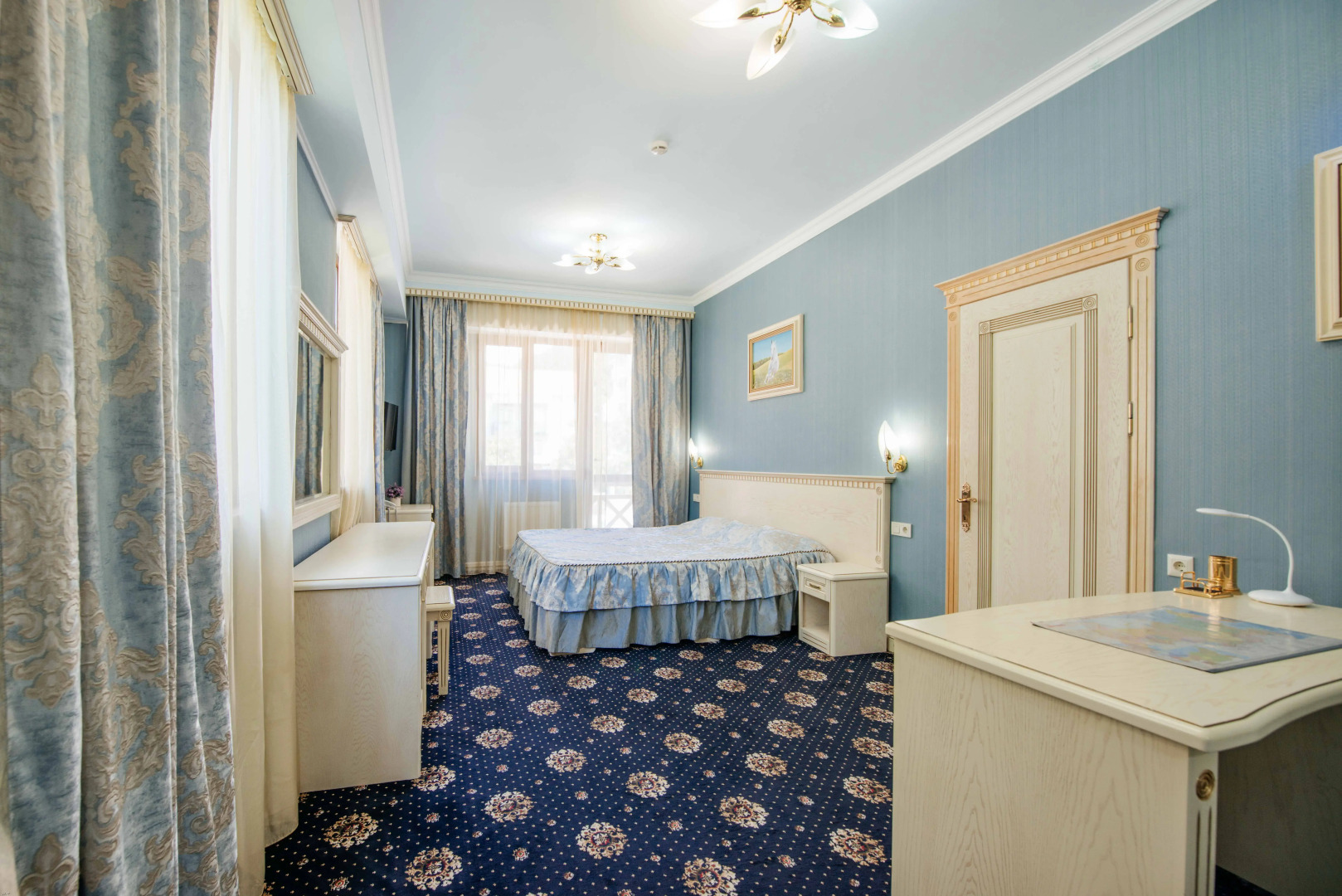 Отель Дельфин