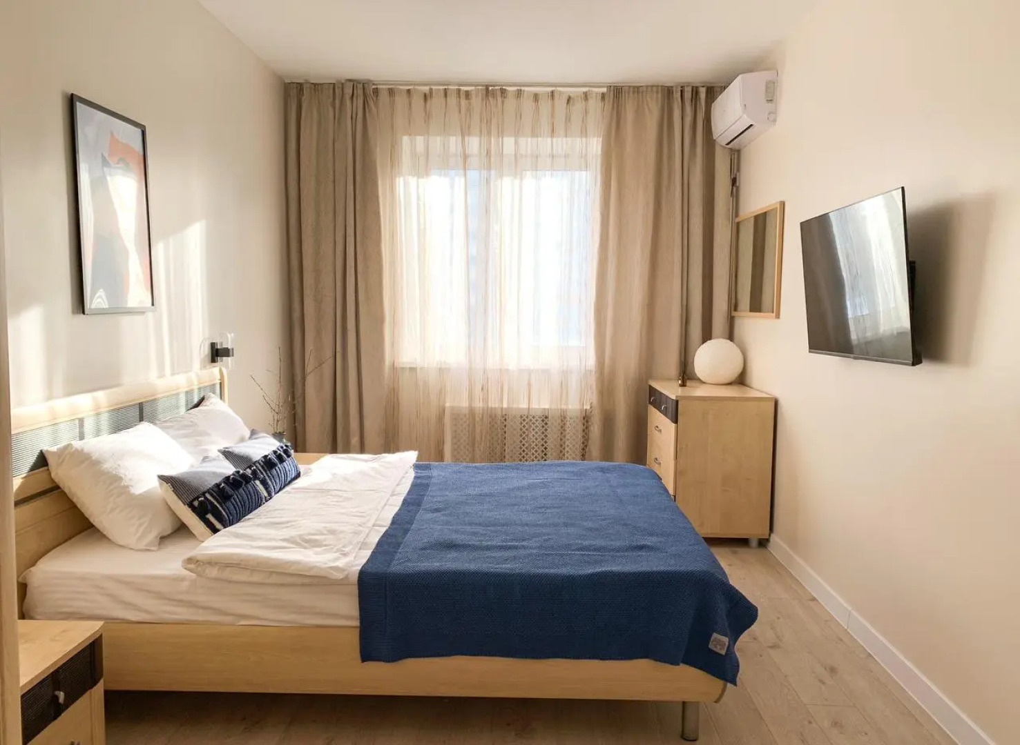 Квартира на Тополиной аллее с просторной кухней