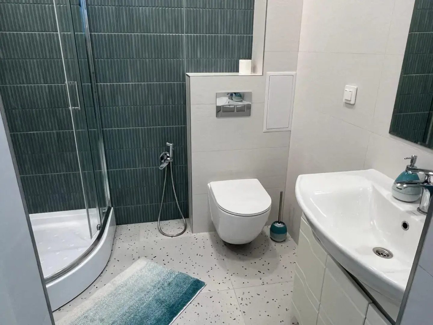 Апартаменты История на море