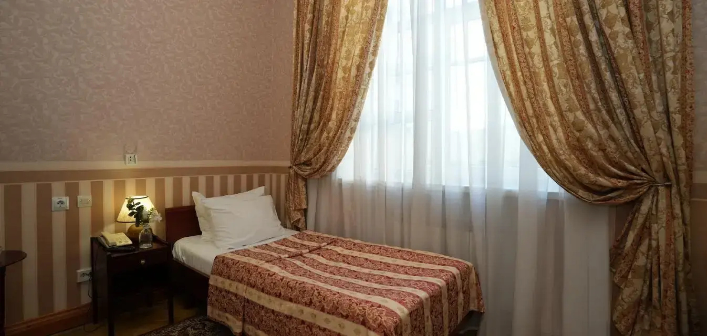 Отель Интурист